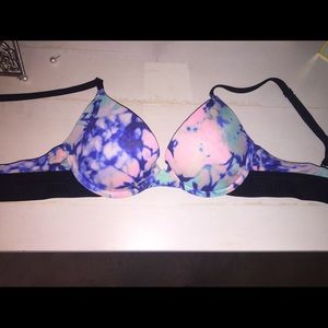 32B VS Pink Wear Everywhere Push-up bra